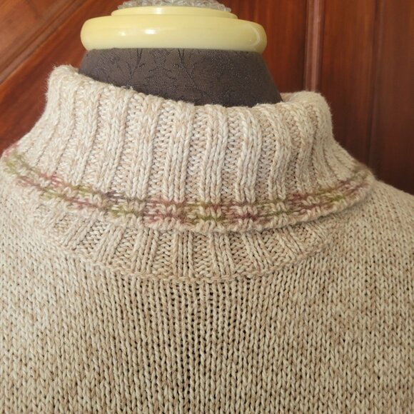 Woolrich Womens Wool Blend Turtleneck Sweater With Floral Snowflake Design M - Picture 3 of 5